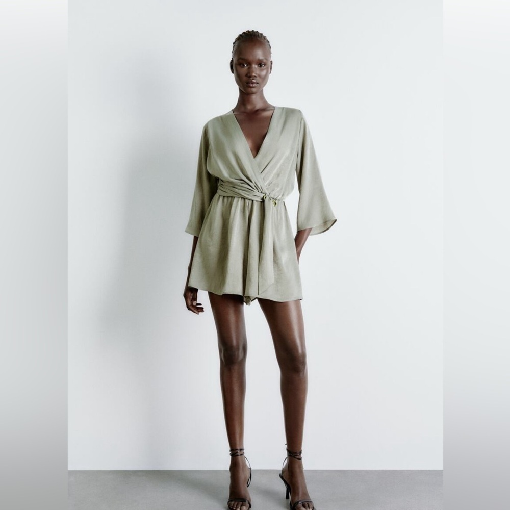 Zara Link Satin Effect Romper/Jumpsuit in green - Picture 3 of 8